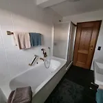 Mit 3 Schlafzimmern In Stukenbrock Appartement *