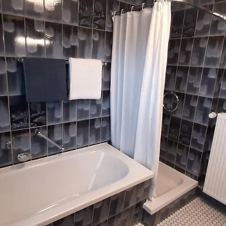 Ferienwohnung Mit 3 Schlafzimmern In Stukenbrock アパート Schloß Holte-Stukenbrock