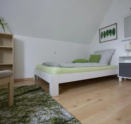 アパート Ferienwohnung Mit 3 Schlafzimmern In Stukenbrock *