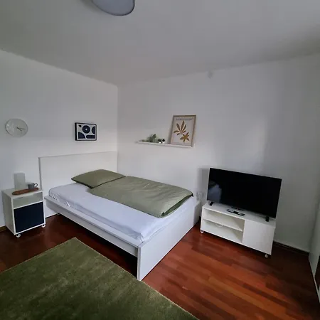 アパート Ferienwohnung Mit 3 Schlafzimmern In Stukenbrock