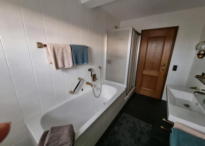 Mit 3 Schlafzimmern In Stukenbrock Apartman *